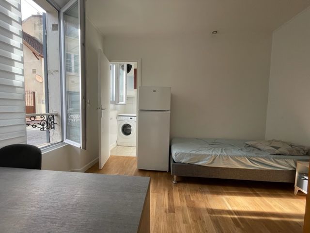 1 bedroom Apartment in Bures-sur-Yvette, France No. 189619