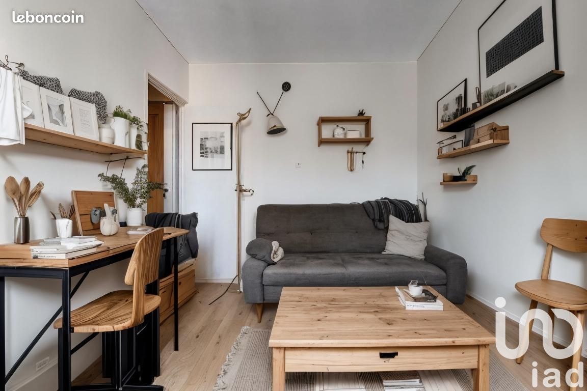 Studio à Montreuil, France No. 325587