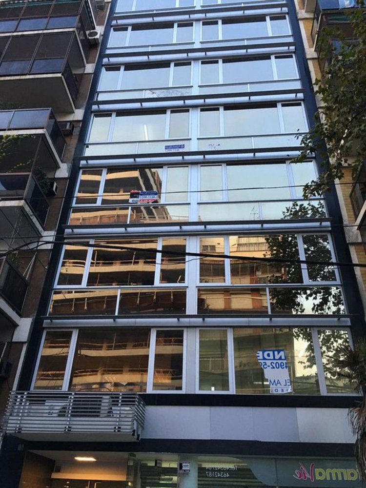 70m² Office in Buenos Aires, Argentina No. 104495