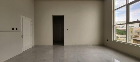 Вилла с 4 спальнями в Khuzam, ОАЭ № 106492 12