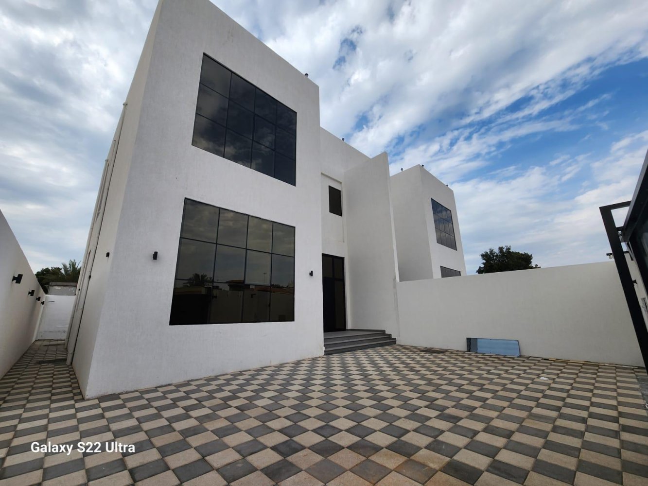 Вилла с 4 спальнями в Khuzam, ОАЭ № 106492