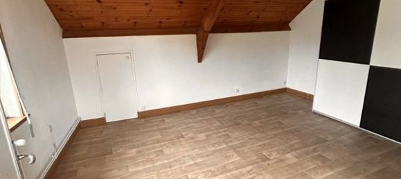 3 Schlafzimmer Haus in Colligis-Crandelain, France, Nr. 101089 3