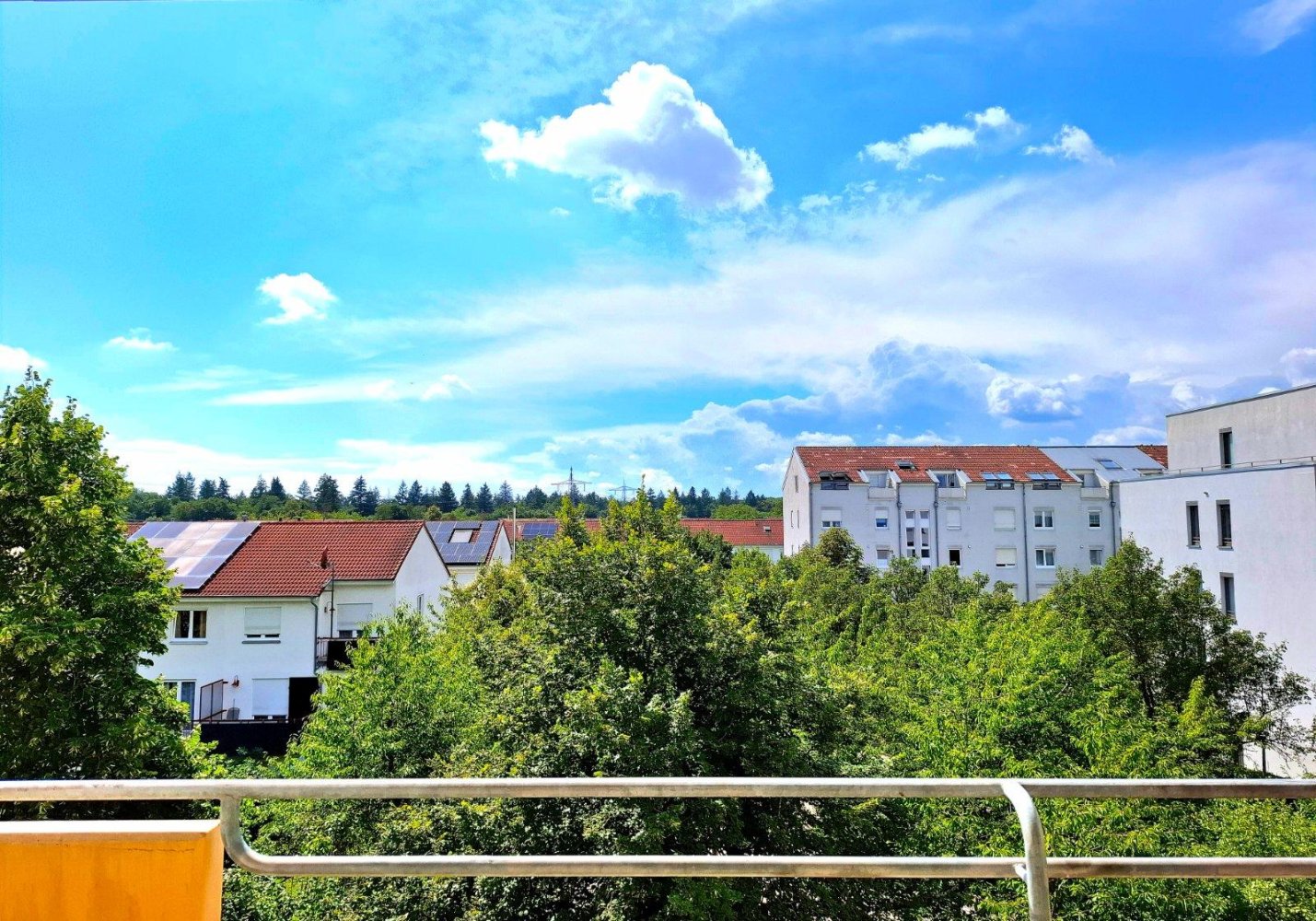 Apartamento de 3 habitaciónes en Karlsruhe, Germany No. 246318