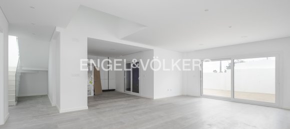 4 bedrooms House in Corroios, Portugal No. 14222 2