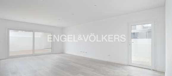 4 bedrooms House in Corroios, Portugal No. 14222 12