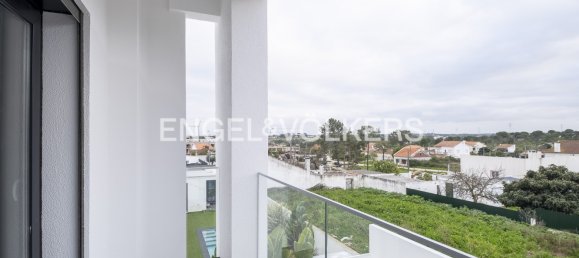 4 bedrooms House in Corroios, Portugal No. 14222 22