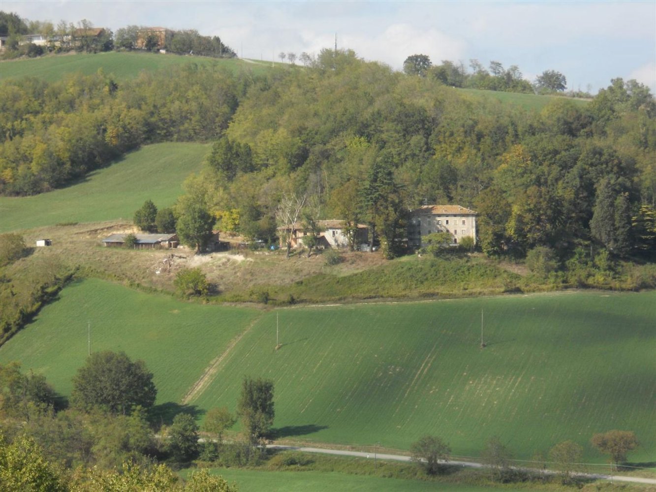 75000m² Land in Medesano, Italy No. 253909