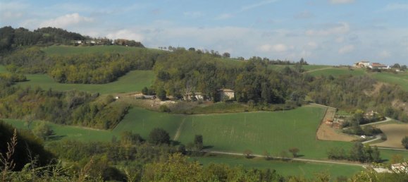 75000m² Land in Medesano, Italy No. 253909 2