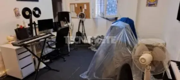 Gewerbliche Immobilie in Madrid, Spain 45m², Nr. 142278 2