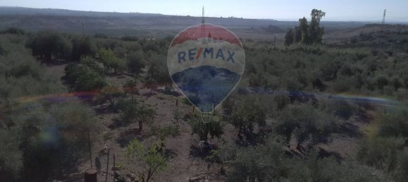 19000m² Land in Paternò, Italy No. 145418 15
