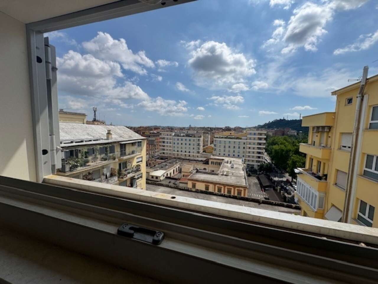 Apartamento de 2 dormitorios en Rome, Italy No. 314378