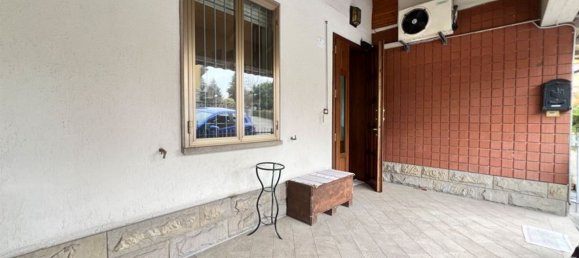 4-Zimmer Haus in Monte San Pietro, Italy, Nr. 34447 2