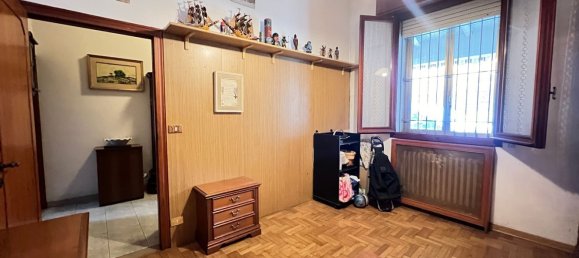 4-Zimmer Haus in Monte San Pietro, Italy, Nr. 34447 8