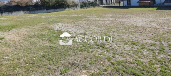 Terreno em Nervesa della Battaglia, Italy 1230 m² N.º 146040 3