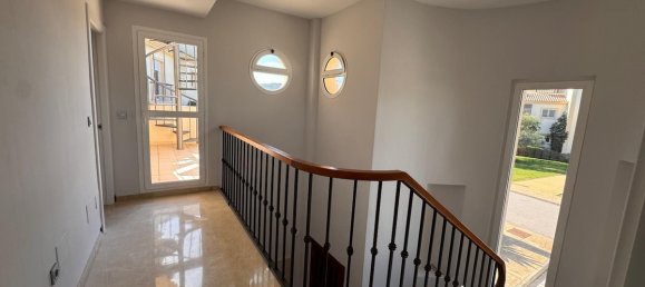 3 Schlafzimmer Villa in San Roque, Spain, Nr. 233609 4