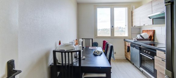 1 bedroom Apartment in La Riche, France No. 81810 3