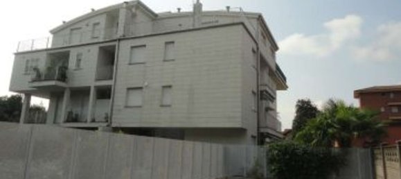 3غرفة منزل ذو طابقين في Bovisio Masciago, Italy رقم 183042 16