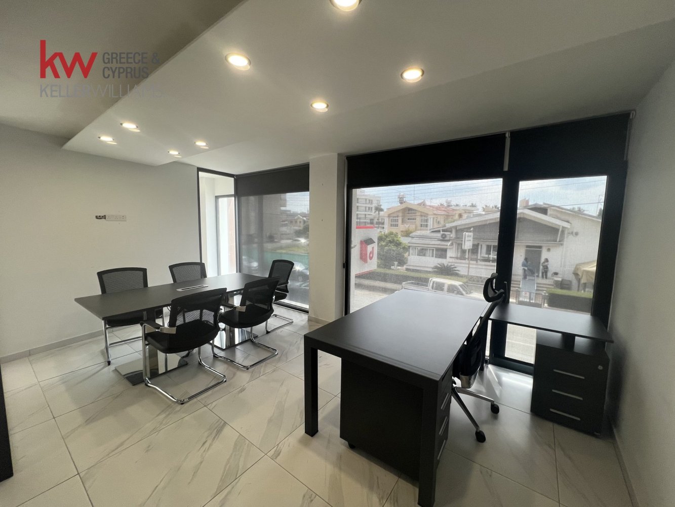 5-salle Bureau à Larnaca, Cyprus No. 173418