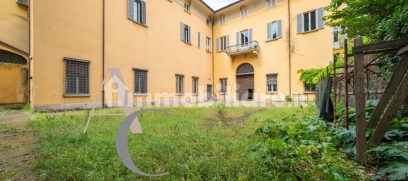 3 bedrooms Apartment in Bologna, Italy No. 335228 7