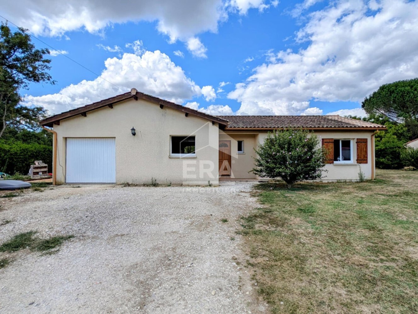 6 rooms House in Montpon-Menesterol, France No. 278810