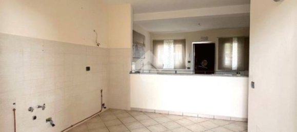 Apartamento T2 em Genzano di Roma, Italy N.º 53990 8