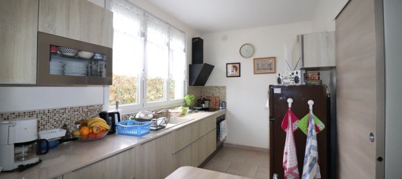 3 Schlafzimmer Haus in Ris-Orangis, France, Nr. 169299 2