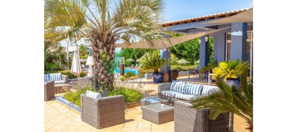 27000m² Commercial property in Luz, Portugal No. 135907 10