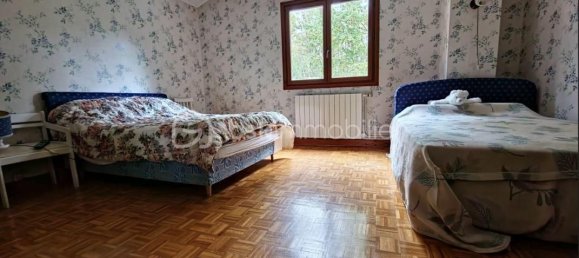 4 bedrooms House in Chailly-en-Gatinais, France No. 238604 27