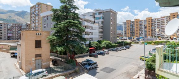 Квартира с 3 комнатами в Палермо, Италия № 276163 14