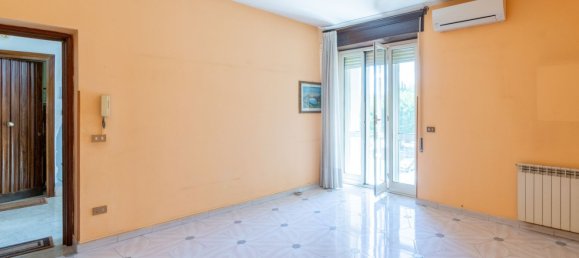 Квартира с 3 комнатами в Палермо, Италия № 276163 3