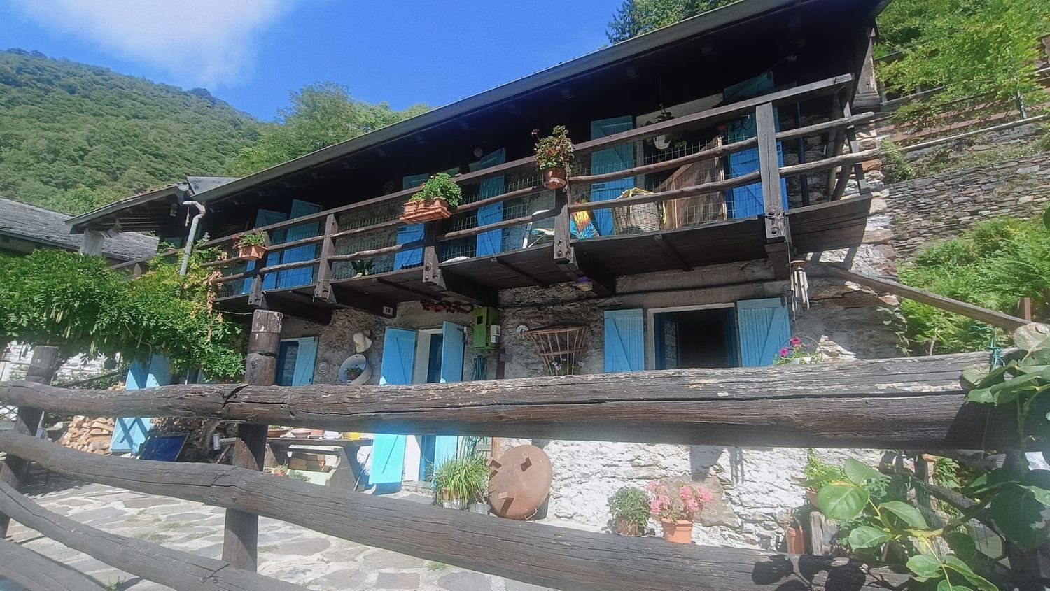 Дом с 6 спальнями в Аурано, Италия № 312142