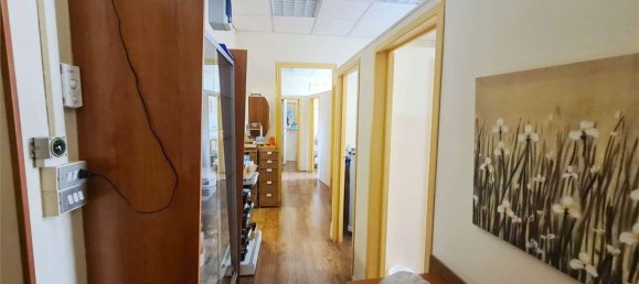 6غرفة عقار تجاري في Sanremo, Italy رقم 85283 3