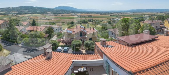 5 rooms Apartment in Perugia, Italy No. 271569 25