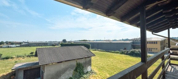 5 غرف نوم منزل في Oleggio, Italy رقم 377489 17