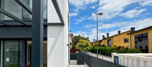 4 bedrooms House in A Coruna, Spain No. 82653 8