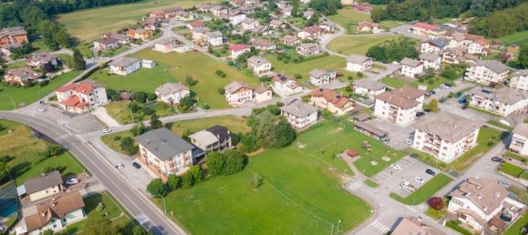 Terreno en Sedico, Italy 3918 m² No. 149487 3