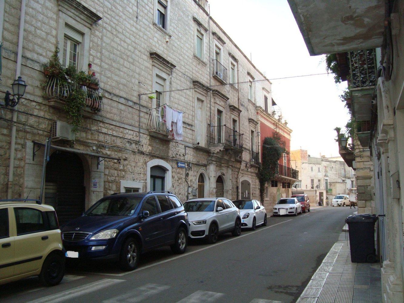 70m² Commercial property in Noicattaro, Italy No. 80079