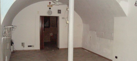 70m² Commercial property in Noicattaro, Italy No. 80079 19