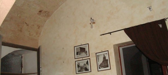 70m² Commercial property in Noicattaro, Italy No. 80079 5