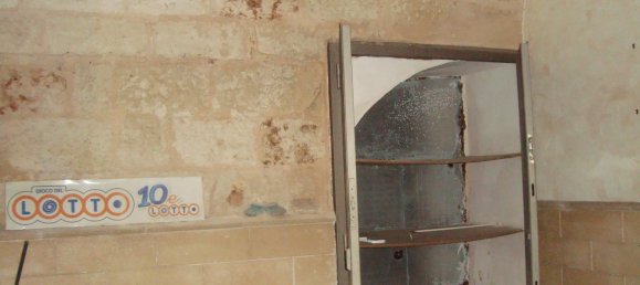 70m² Commercial property in Noicattaro, Italy No. 80079 23