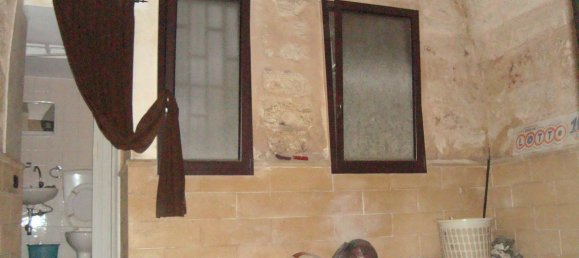 70m² Commercial property in Noicattaro, Italy No. 80079 8