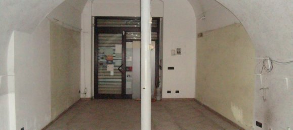 70m² Commercial property in Noicattaro, Italy No. 80079 12