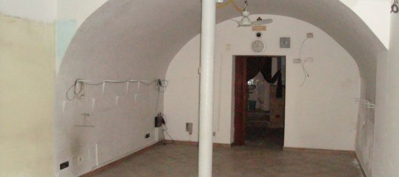 70m² Commercial property in Noicattaro, Italy No. 80079 14