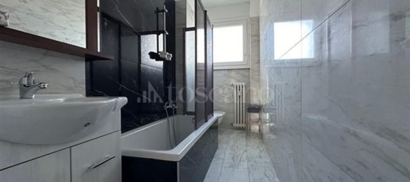 Квартира с 3 комнатами в Милан, Италия № 239622 10