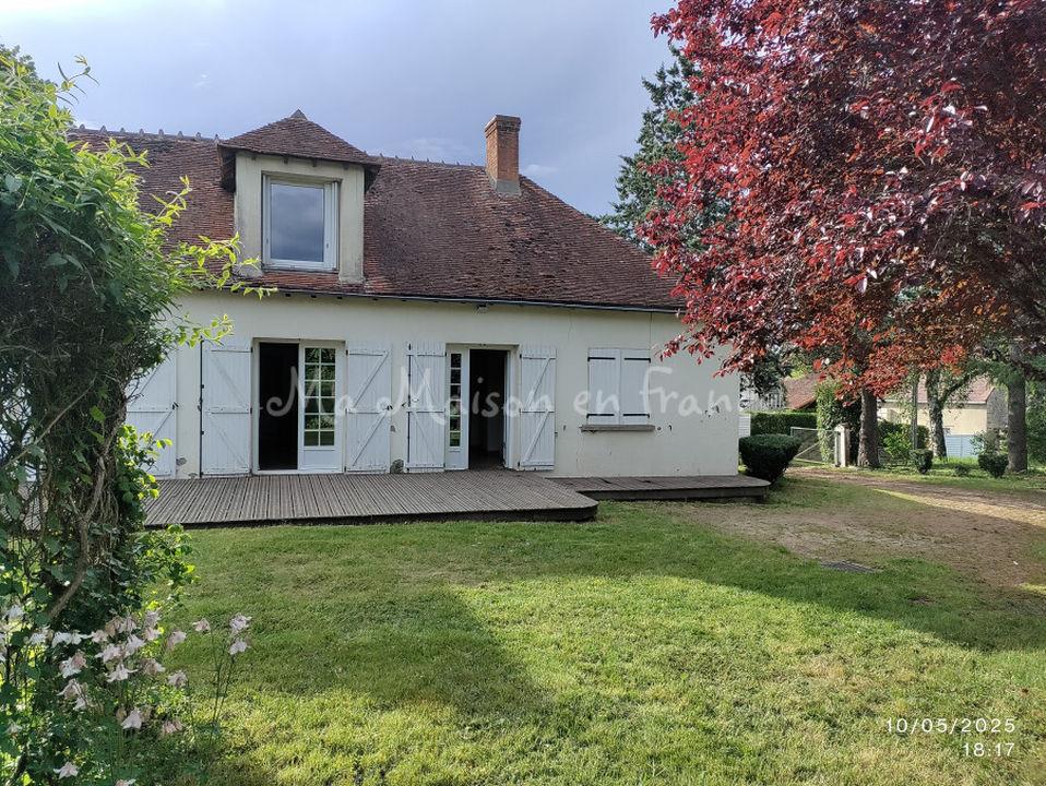 4 Schlafzimmer Haus in Saint-Pourcain-sur-Sioule, France, Nr. 356258