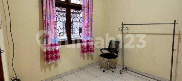 4 bedrooms House in Jakarta, Indonesia No. 1988 6