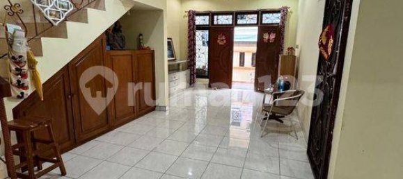 4 bedrooms House in Jakarta, Indonesia No. 1988 2