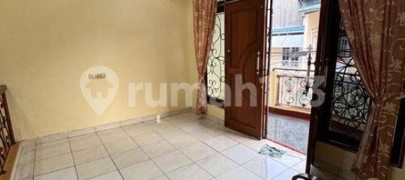 4 bedrooms House in Jakarta, Indonesia No. 1988 11