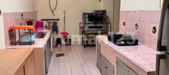 4 bedrooms House in Jakarta, Indonesia No. 1988 3