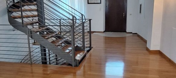 5 bedrooms Duplex in Ancona, Italy No. 318719 4